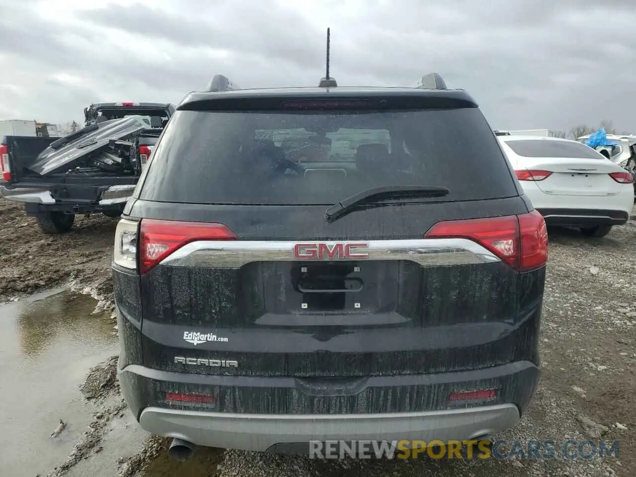 6 Photograph of a damaged car 1GKKNLLSXKZ218488 GMC ACADIA 2019