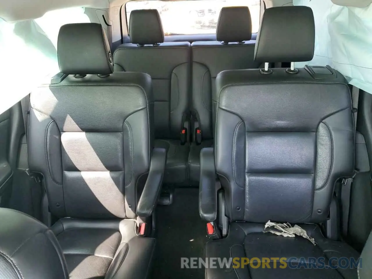 10 Photograph of a damaged car 1GKKNMLA1KZ232020 GMC ACADIA 2019
