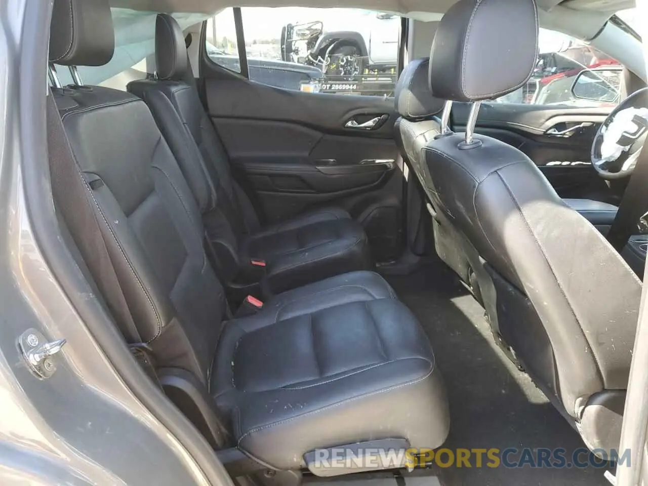 11 Photograph of a damaged car 1GKKNMLA8KZ109301 GMC ACADIA 2019