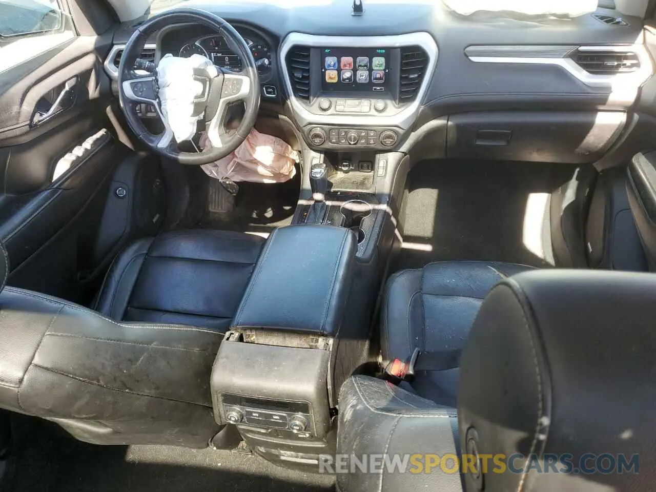 8 Photograph of a damaged car 1GKKNMLA8KZ109301 GMC ACADIA 2019
