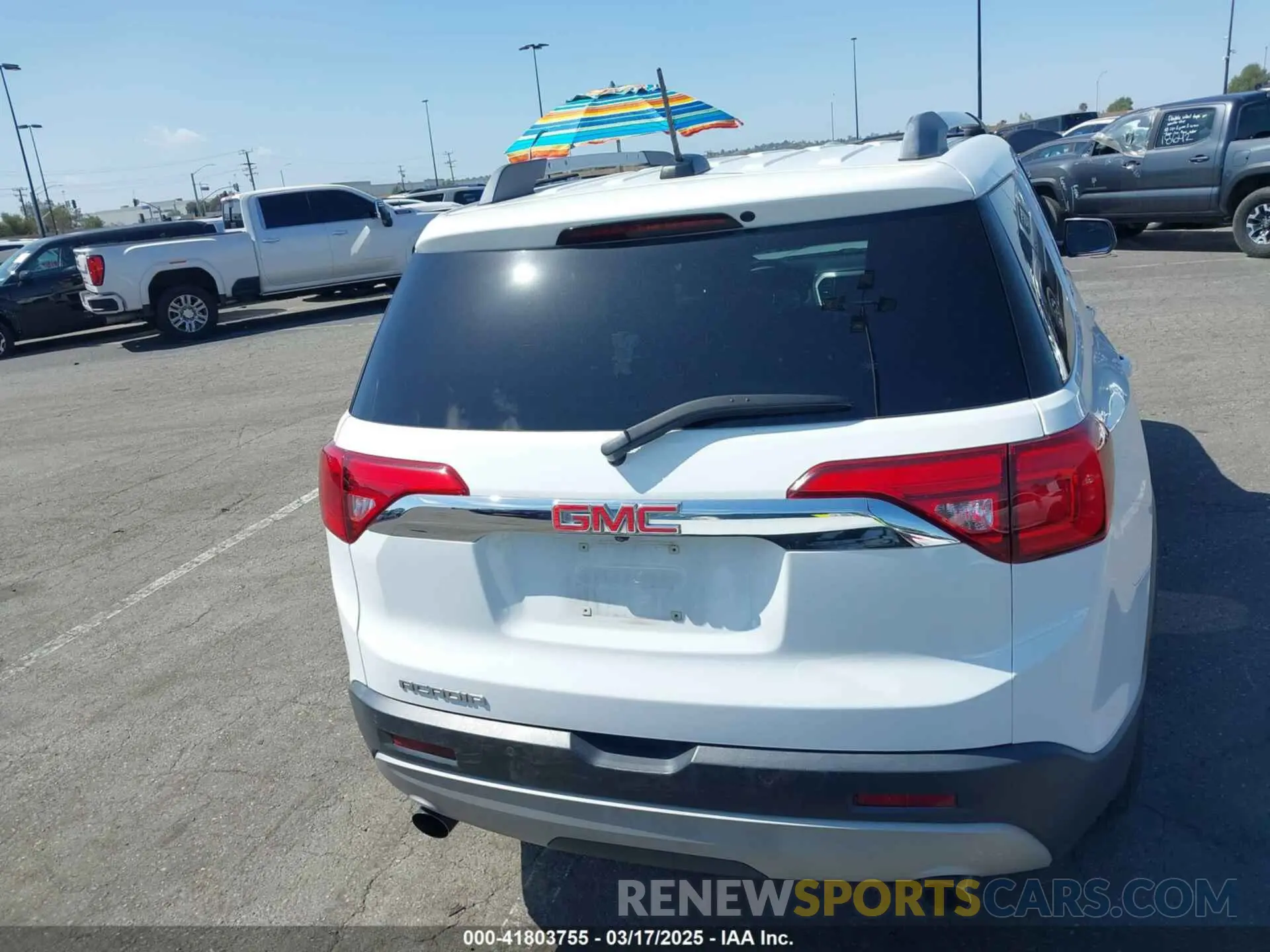 16 Photograph of a damaged car 1GKKNMLS0KZ235497 GMC ACADIA 2019