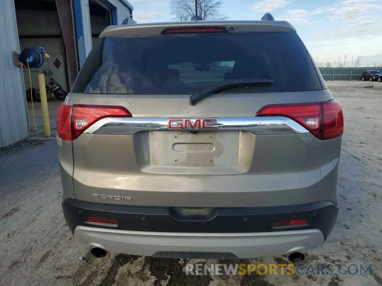 6 Photograph of a damaged car 1GKKNMLS1KZ120052 GMC ACADIA 2019