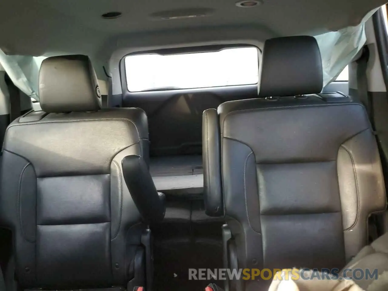 10 Photograph of a damaged car 1GKKNMLS1KZ139247 GMC ACADIA 2019