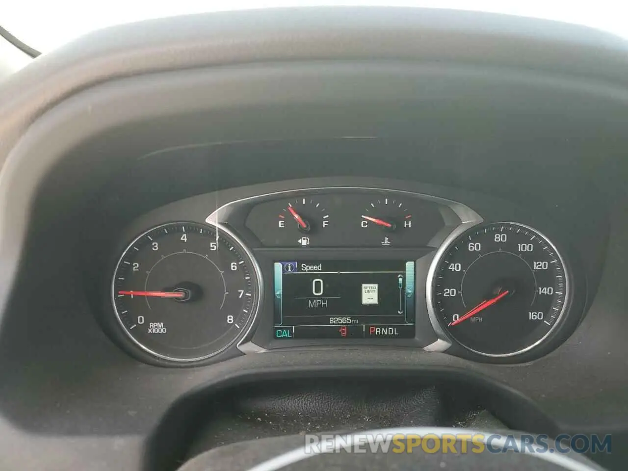 9 Photograph of a damaged car 1GKKNMLS1KZ171549 GMC ACADIA 2019