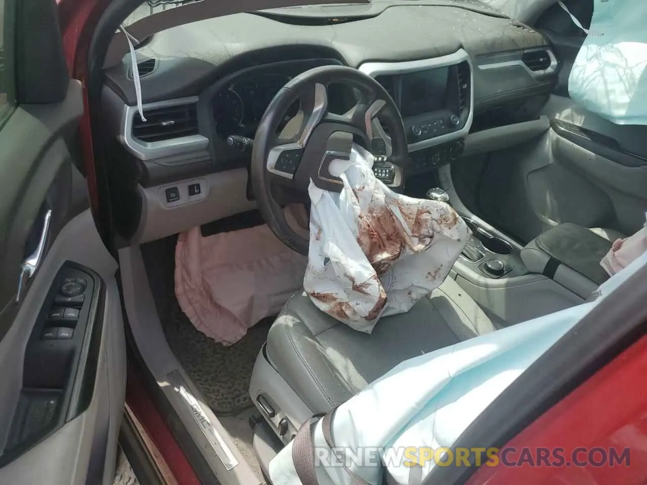 8 Photograph of a damaged car 1GKKNMLS1KZ193504 GMC ACADIA 2019
