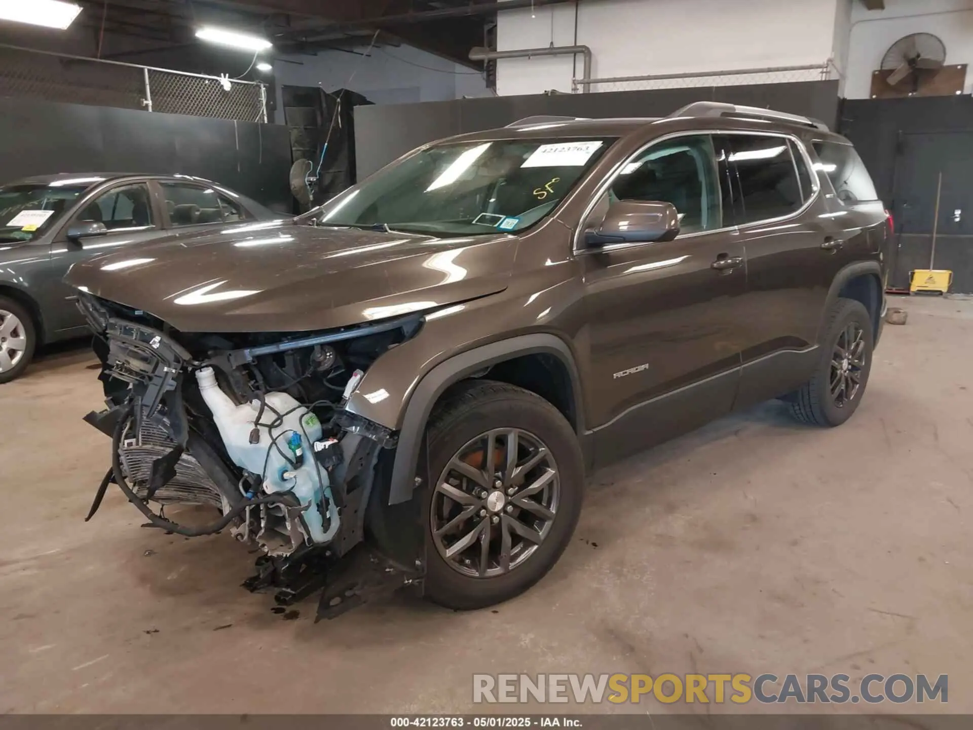2 Photograph of a damaged car 1GKKNMLS1KZ289312 GMC ACADIA 2019