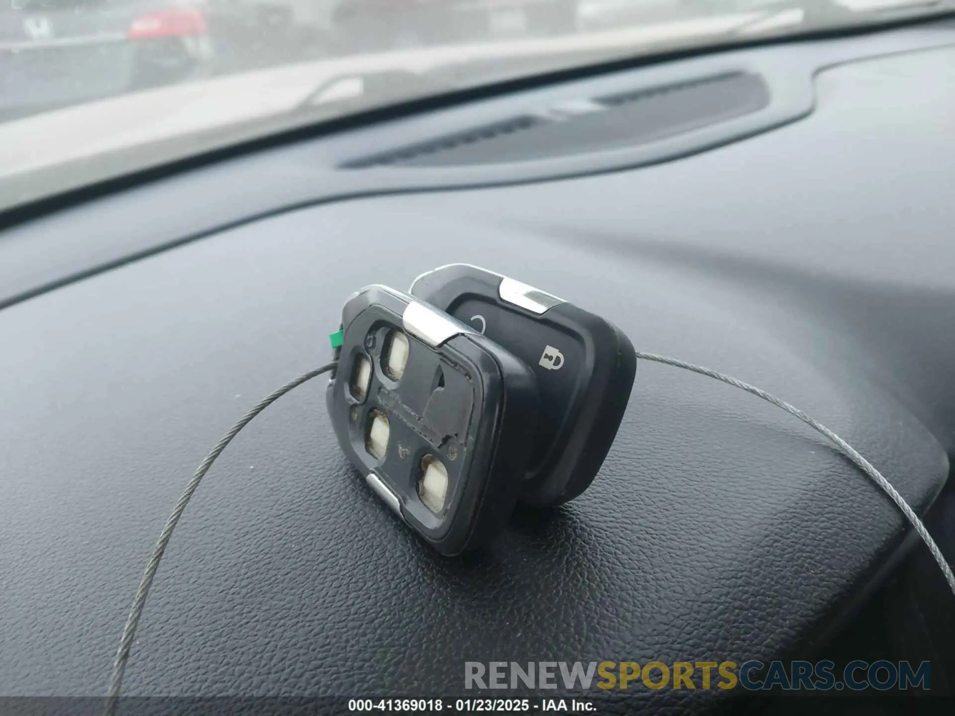 11 Photograph of a damaged car 1GKKNMLS1KZ296017 GMC ACADIA 2019
