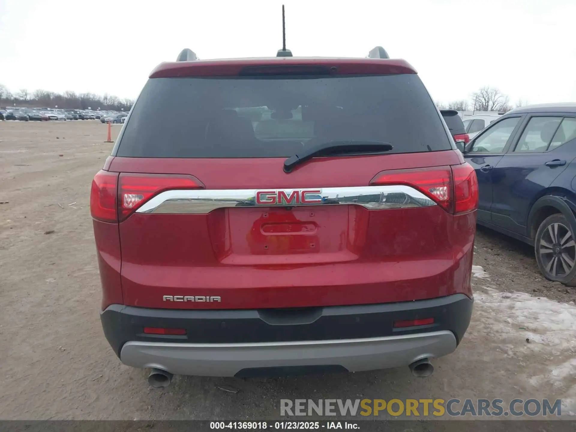 16 Photograph of a damaged car 1GKKNMLS1KZ296017 GMC ACADIA 2019