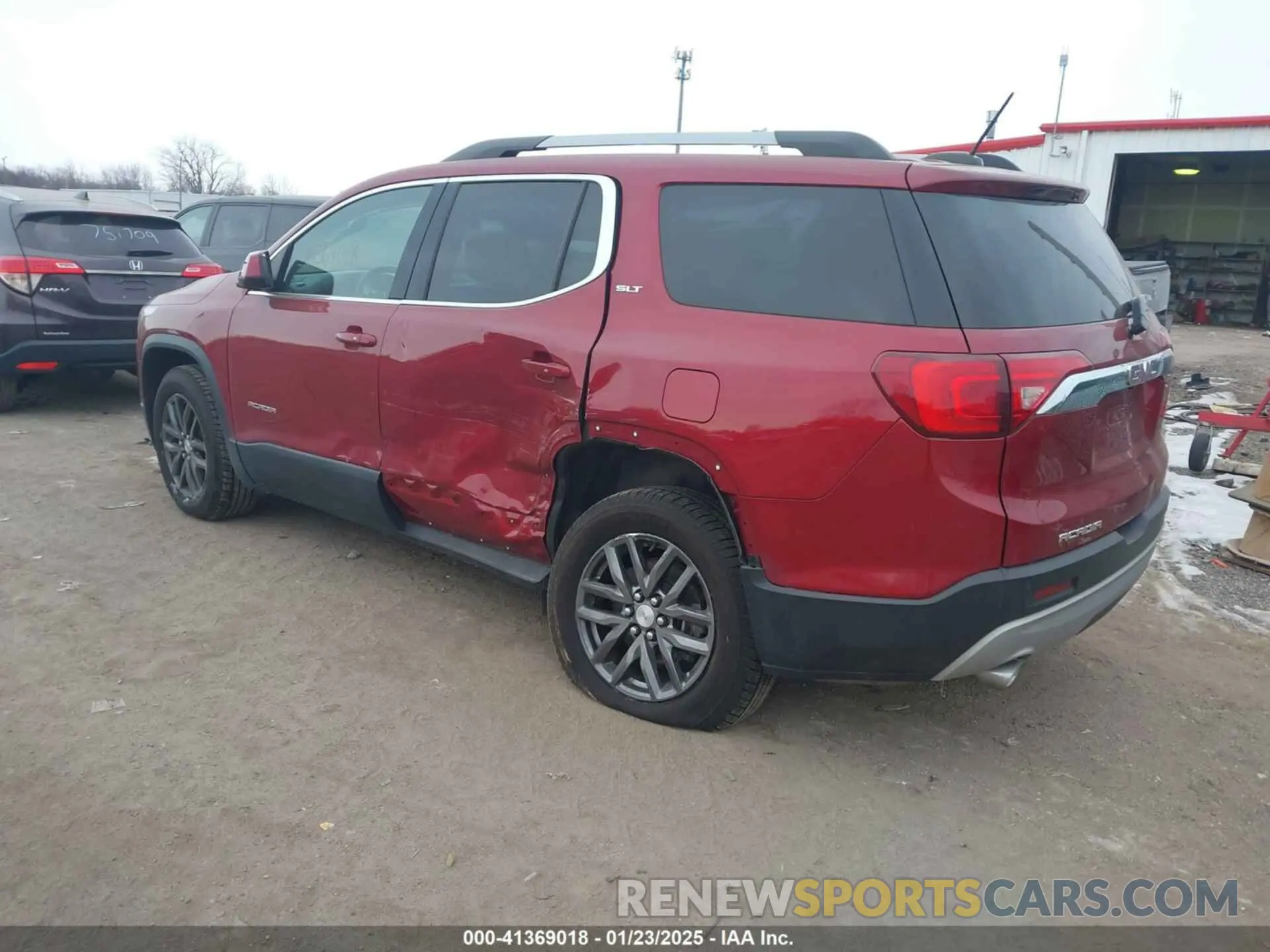3 Photograph of a damaged car 1GKKNMLS1KZ296017 GMC ACADIA 2019