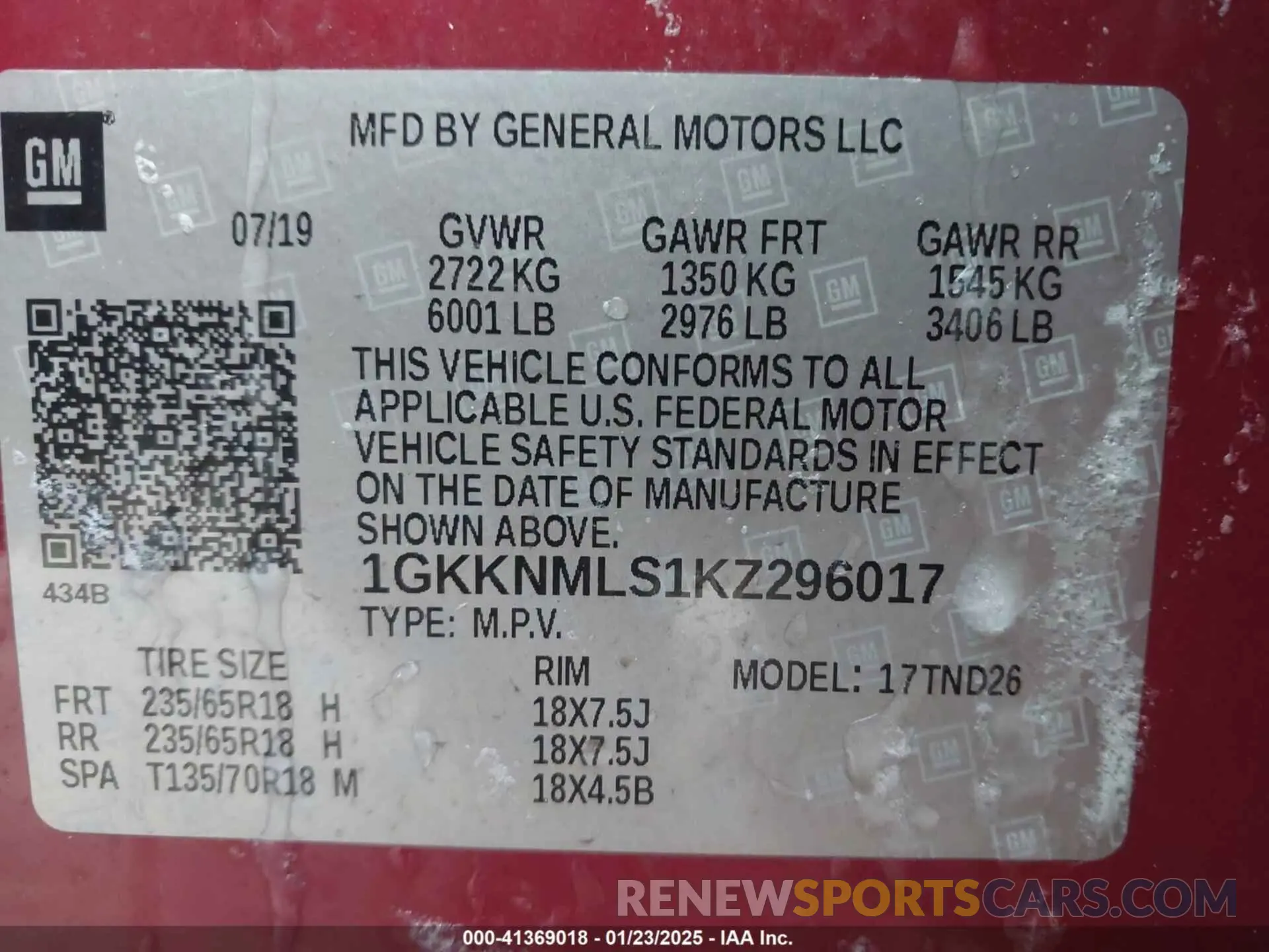 9 Photograph of a damaged car 1GKKNMLS1KZ296017 GMC ACADIA 2019