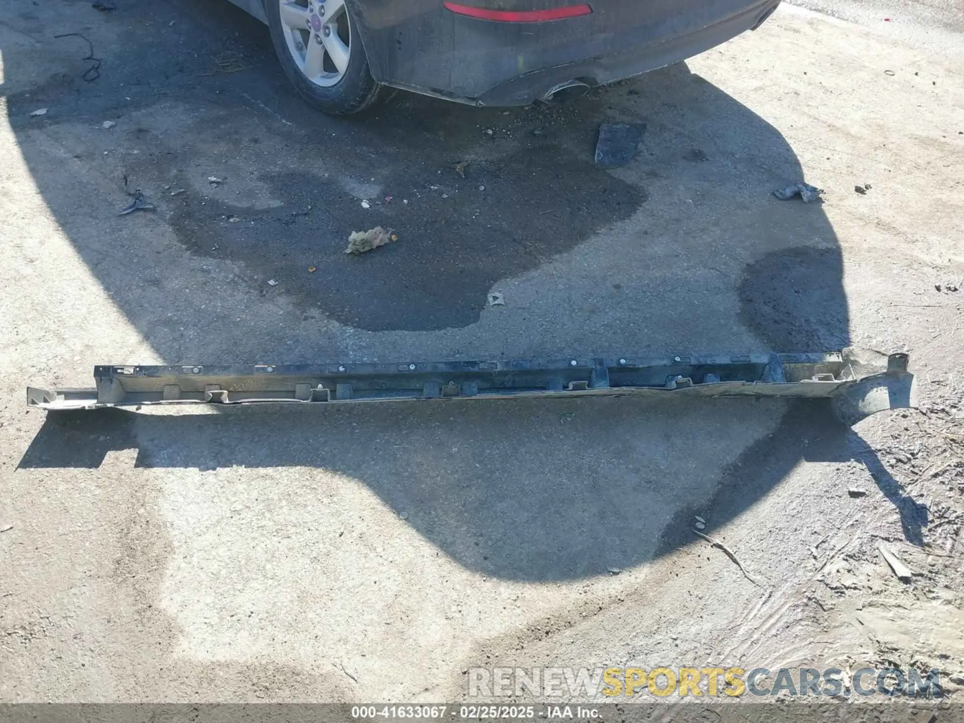11 Photograph of a damaged car 1GKKNMLS3KZ155031 GMC ACADIA 2019