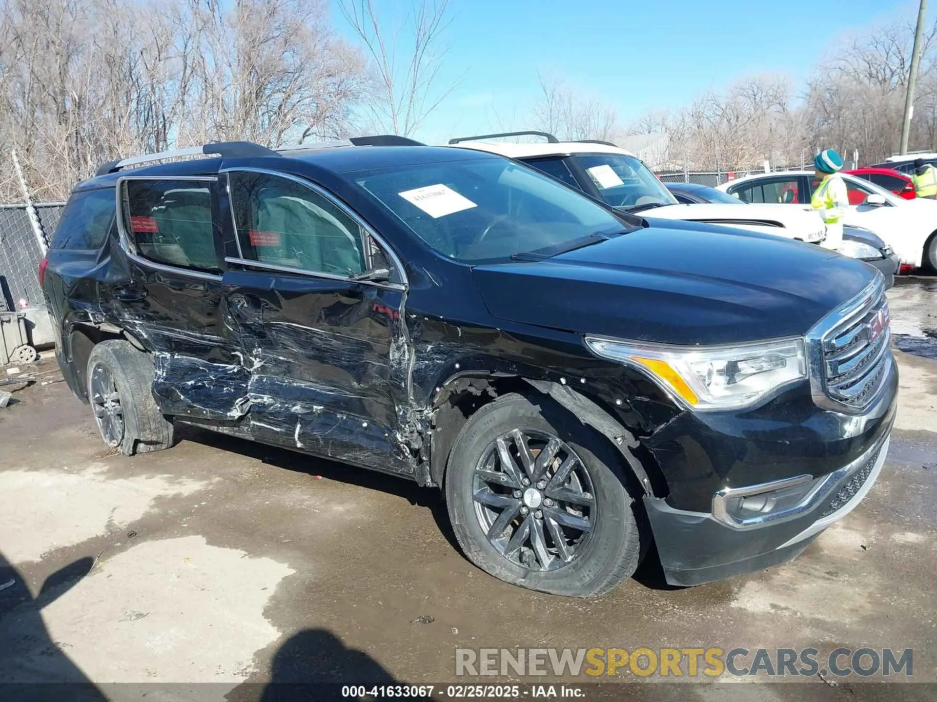 13 Photograph of a damaged car 1GKKNMLS3KZ155031 GMC ACADIA 2019