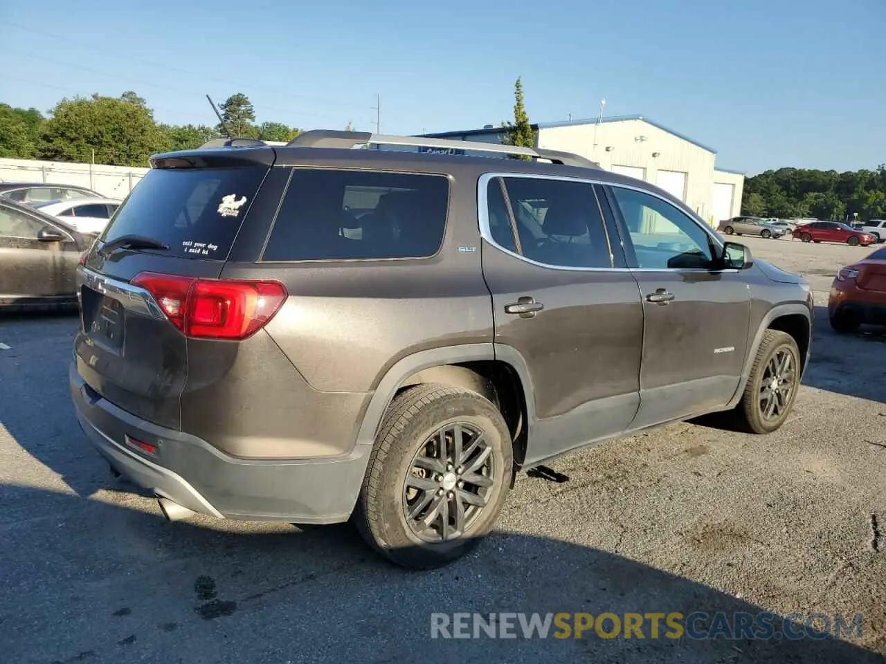 3 Photograph of a damaged car 1GKKNMLS3KZ179605 GMC ACADIA 2019