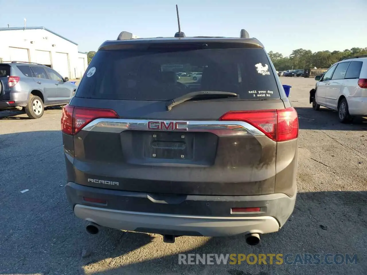 6 Photograph of a damaged car 1GKKNMLS3KZ179605 GMC ACADIA 2019