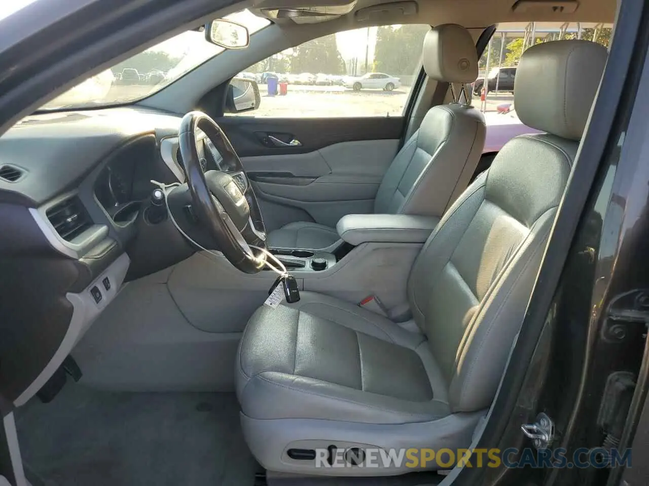 7 Photograph of a damaged car 1GKKNMLS3KZ179605 GMC ACADIA 2019