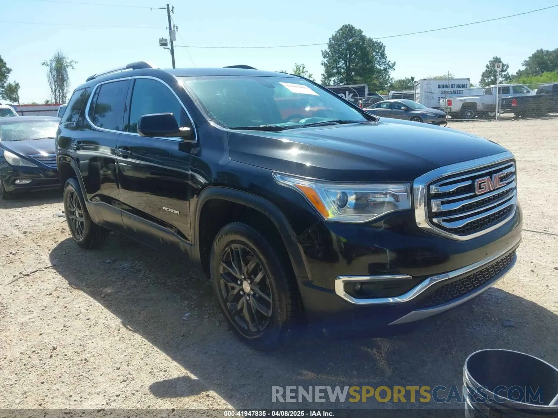 1 Photograph of a damaged car 1GKKNMLS3KZ231752 GMC ACADIA 2019