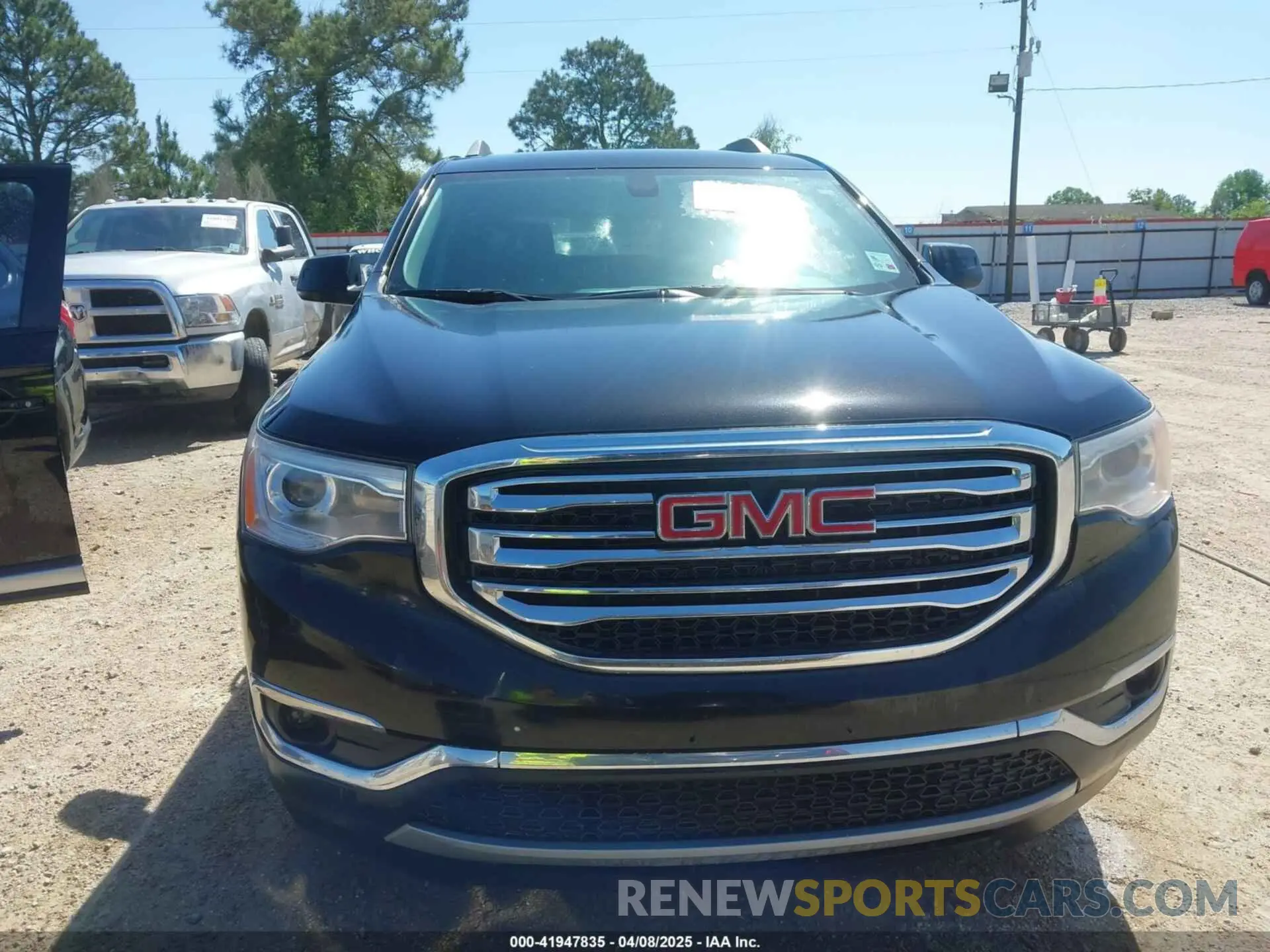 13 Photograph of a damaged car 1GKKNMLS3KZ231752 GMC ACADIA 2019