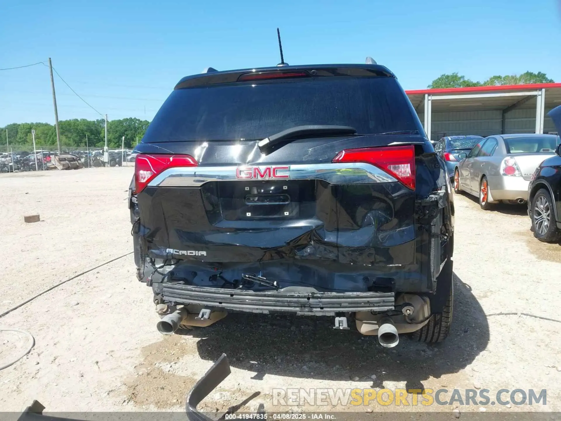 17 Photograph of a damaged car 1GKKNMLS3KZ231752 GMC ACADIA 2019