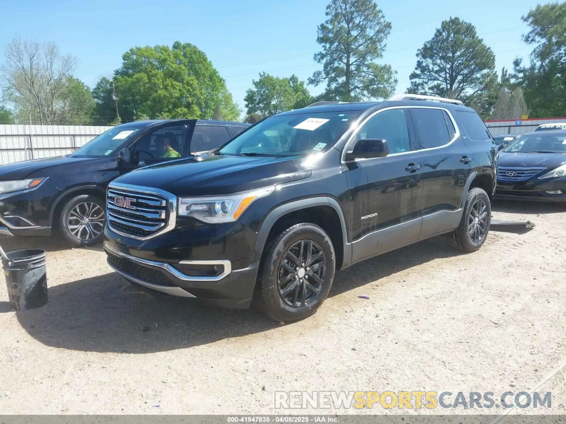 2 Photograph of a damaged car 1GKKNMLS3KZ231752 GMC ACADIA 2019