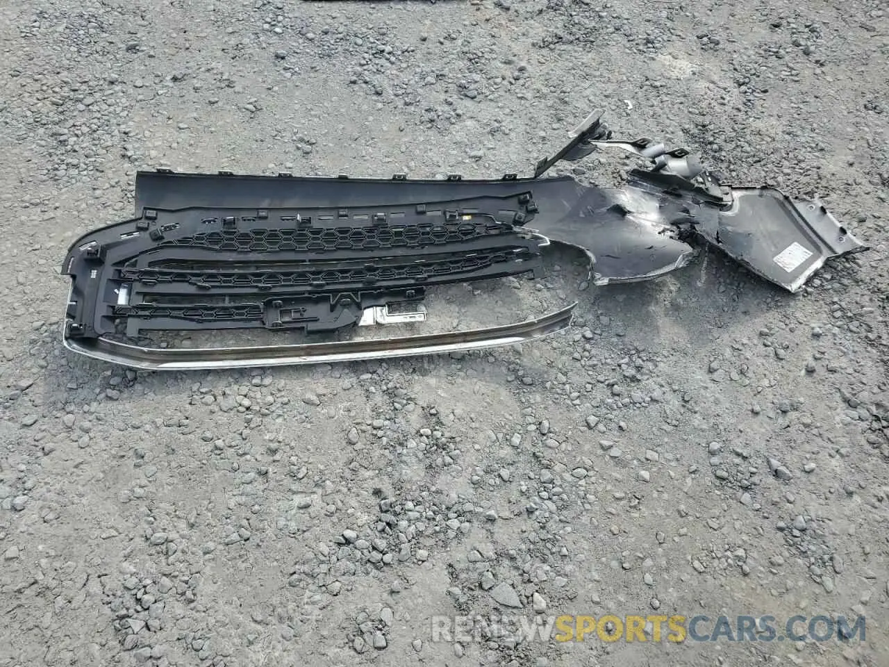 13 Photograph of a damaged car 1GKKNMLS3KZ249457 GMC ACADIA 2019