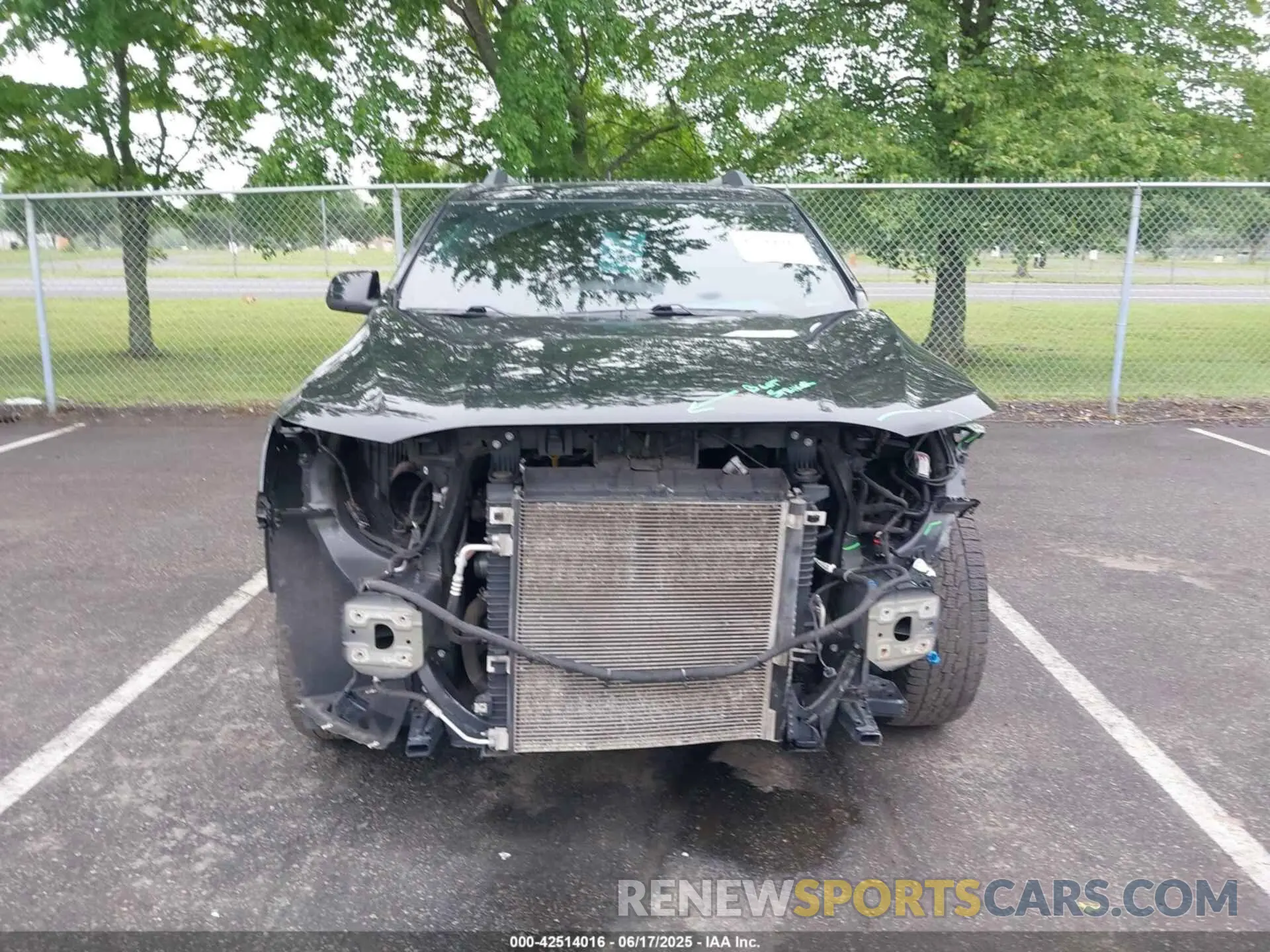 12 Photograph of a damaged car 1GKKNMLS3KZ260037 GMC ACADIA 2019