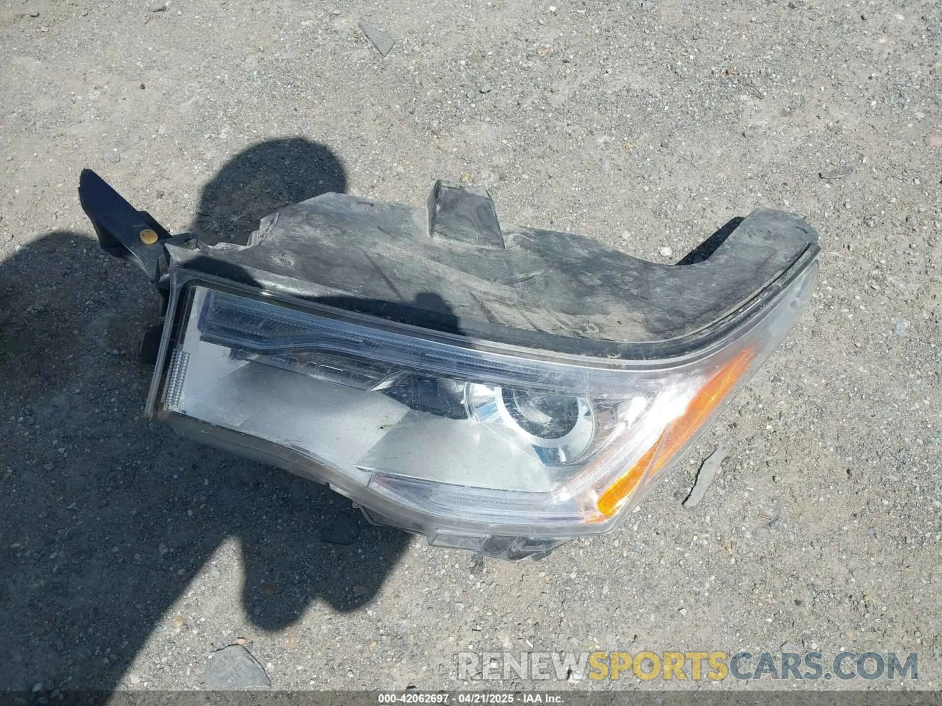 12 Photograph of a damaged car 1GKKNMLS3KZ288114 GMC ACADIA 2019