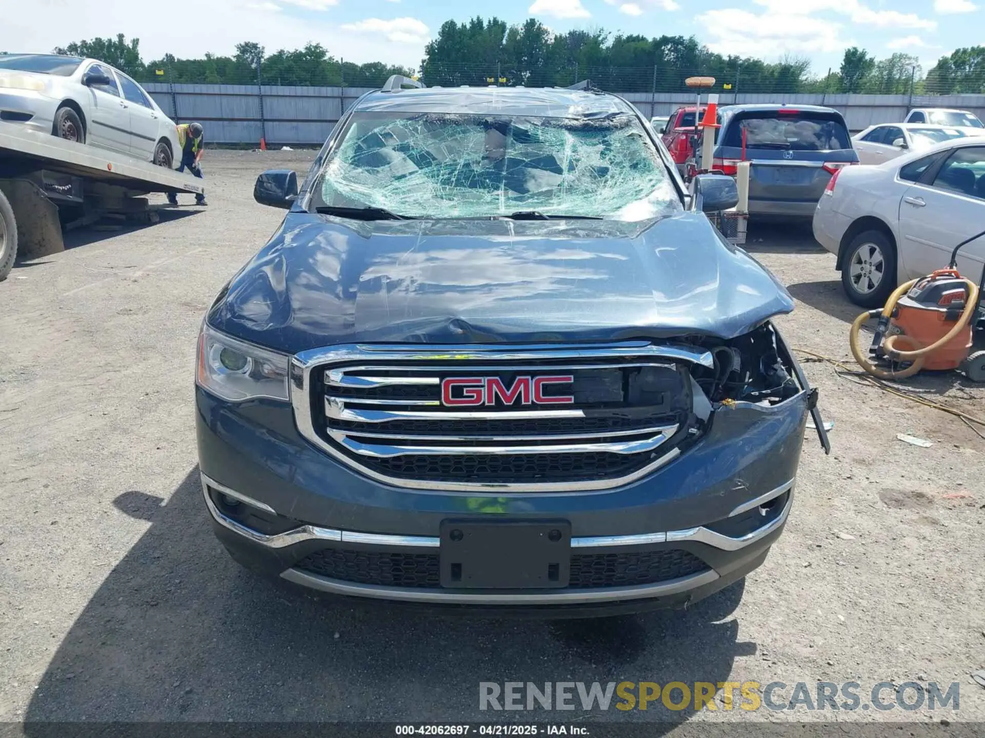 13 Photograph of a damaged car 1GKKNMLS3KZ288114 GMC ACADIA 2019