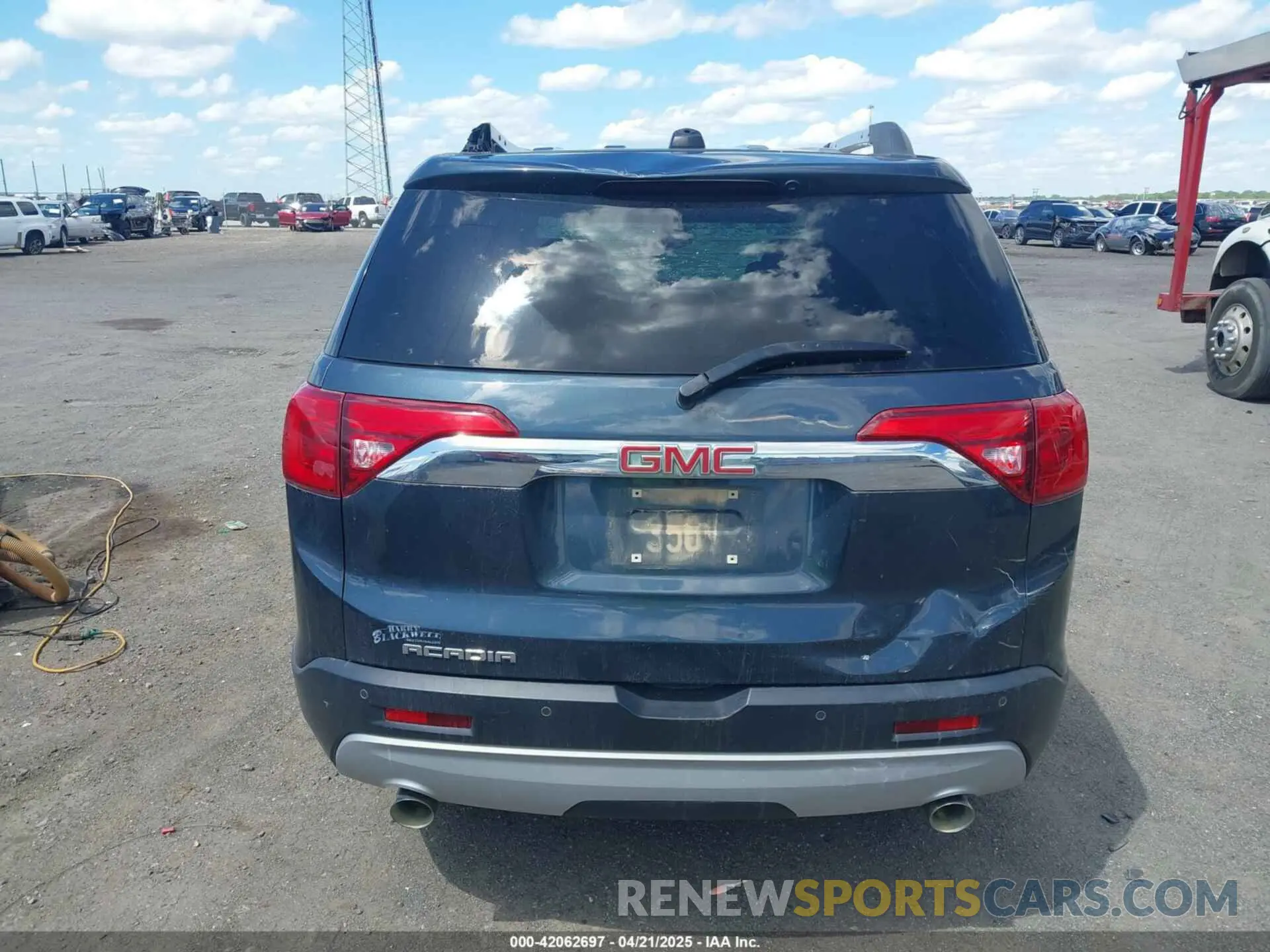 17 Photograph of a damaged car 1GKKNMLS3KZ288114 GMC ACADIA 2019