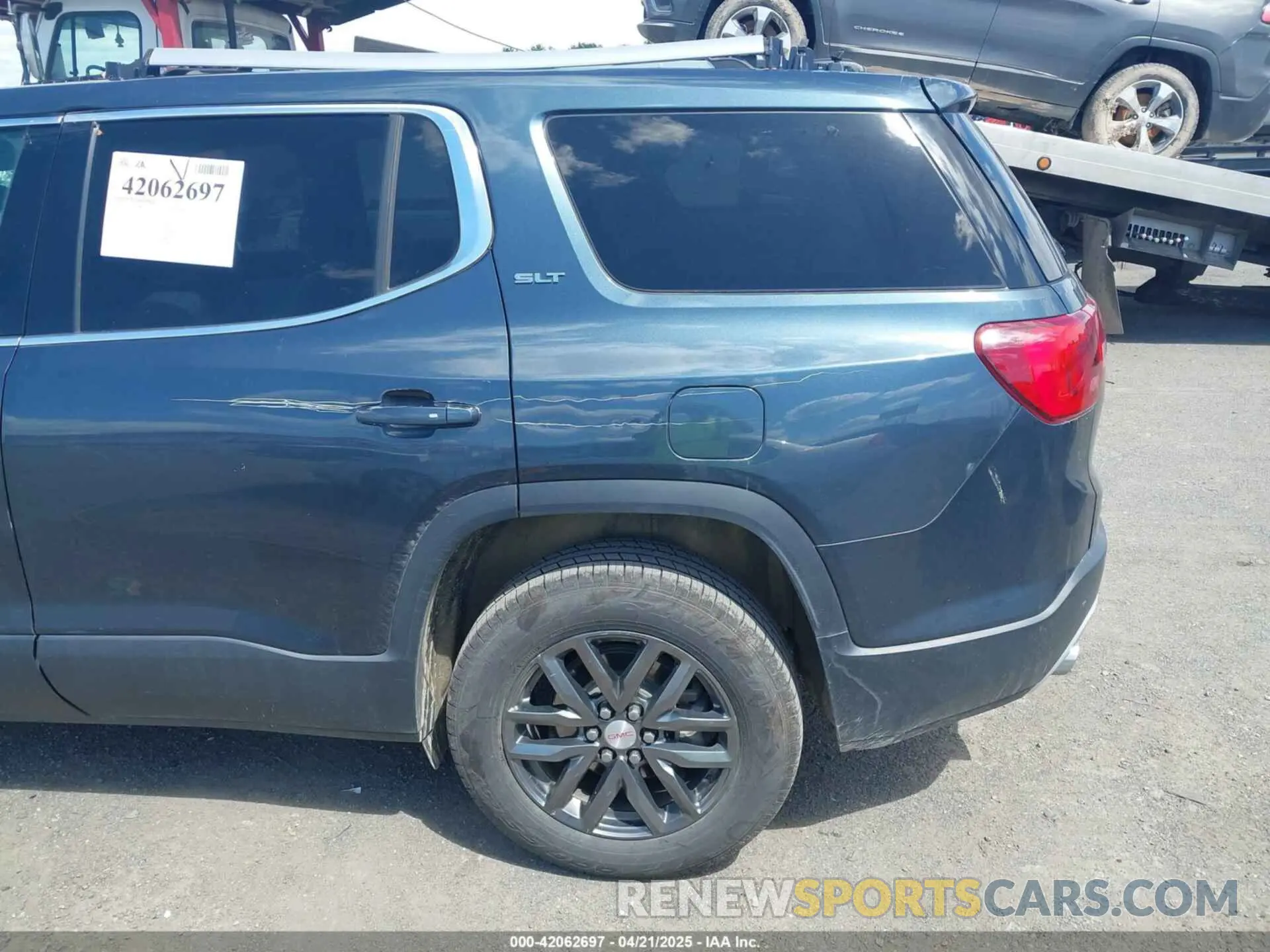 20 Photograph of a damaged car 1GKKNMLS3KZ288114 GMC ACADIA 2019