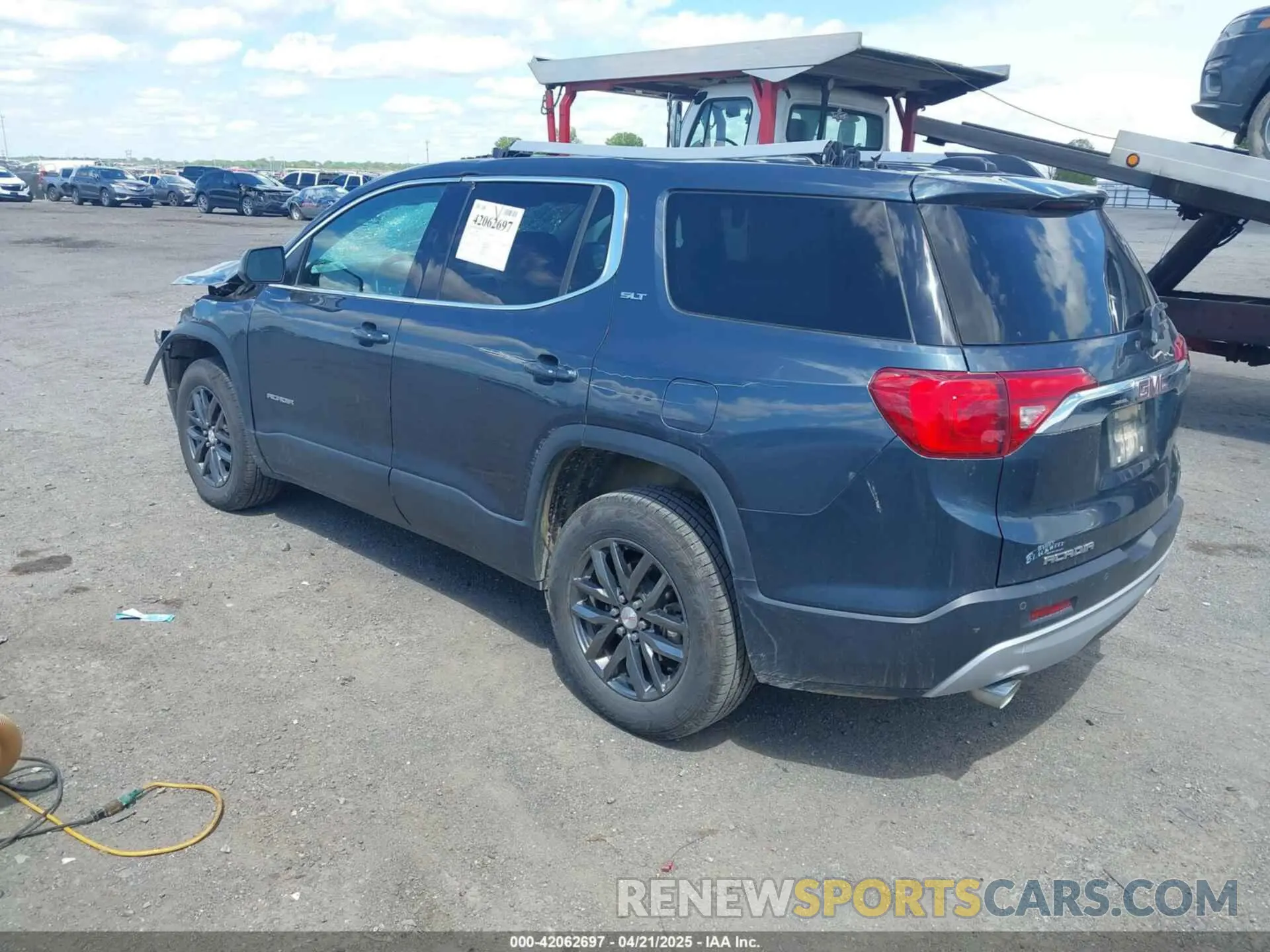 3 Photograph of a damaged car 1GKKNMLS3KZ288114 GMC ACADIA 2019