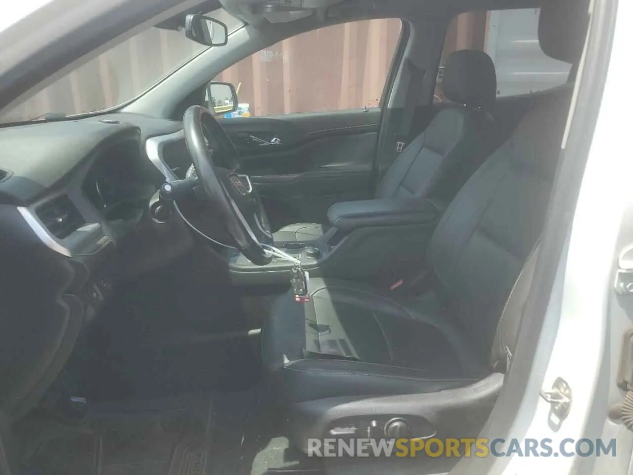 7 Photograph of a damaged car 1GKKNMLS4KZ271175 GMC ACADIA 2019
