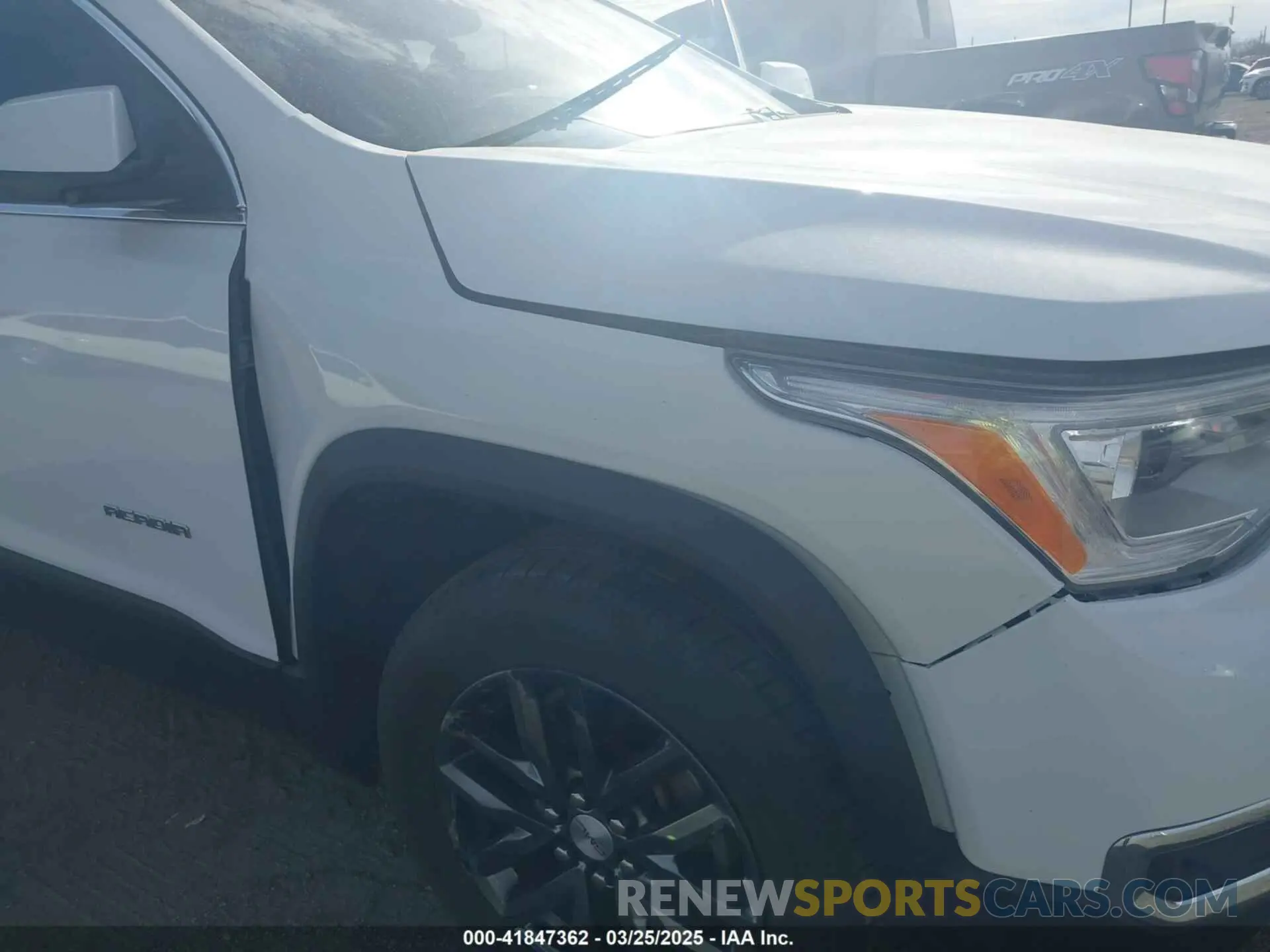 17 Photograph of a damaged car 1GKKNMLS4KZ280488 GMC ACADIA 2019