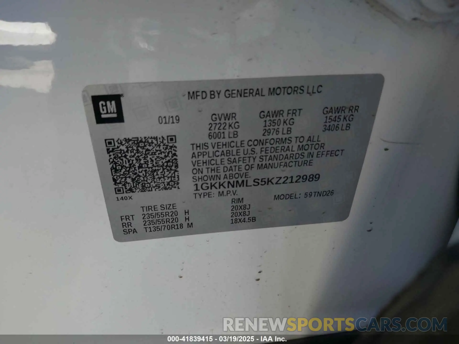 9 Photograph of a damaged car 1GKKNMLS5KZ212989 GMC ACADIA 2019