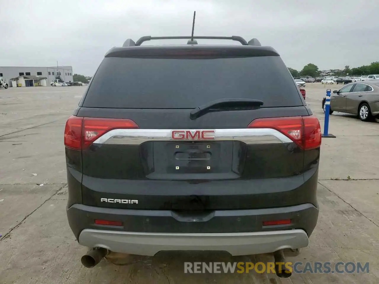6 Photograph of a damaged car 1GKKNMLS6KZ140149 GMC ACADIA 2019