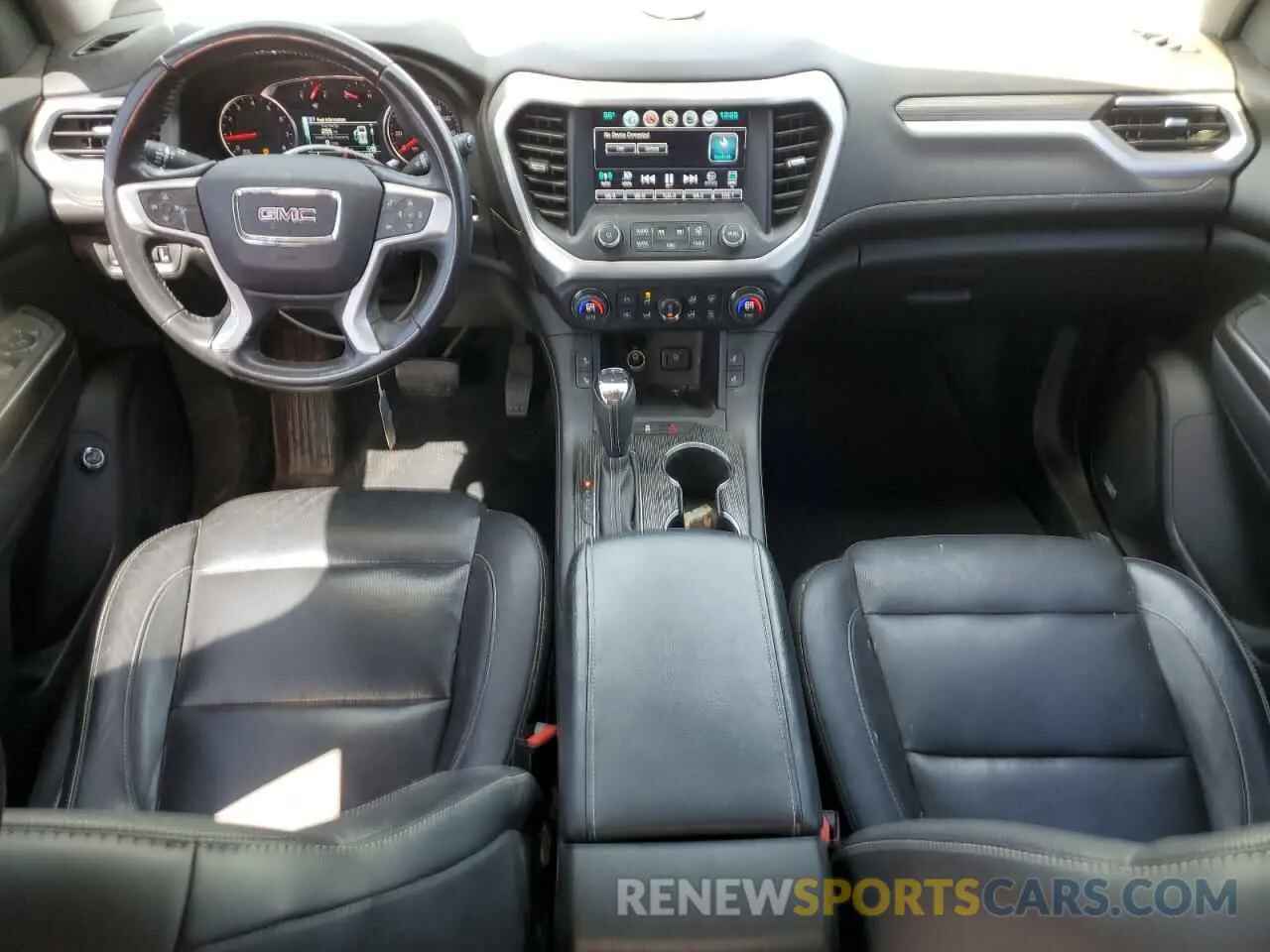 8 Photograph of a damaged car 1GKKNMLS6KZ208417 GMC ACADIA 2019