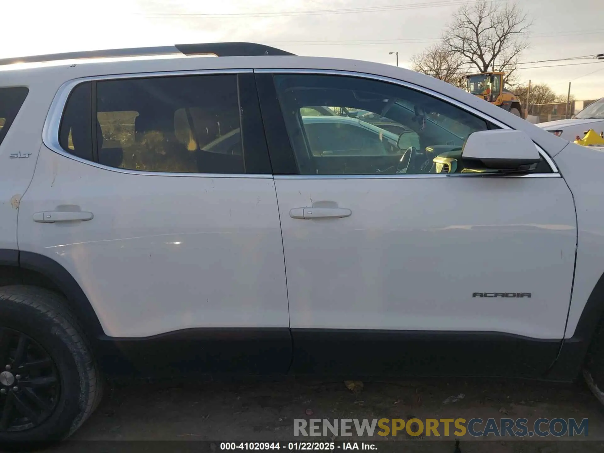 13 Photograph of a damaged car 1GKKNMLS6KZ210684 GMC ACADIA 2019