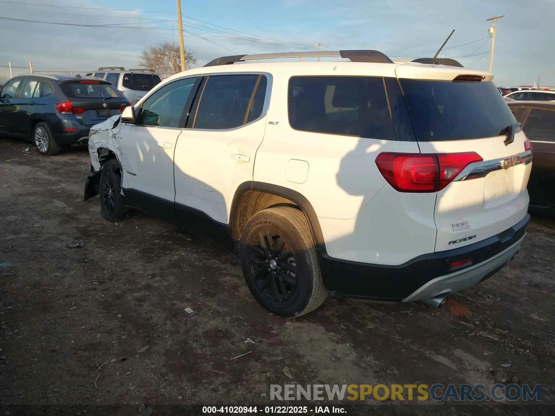 3 Photograph of a damaged car 1GKKNMLS6KZ210684 GMC ACADIA 2019