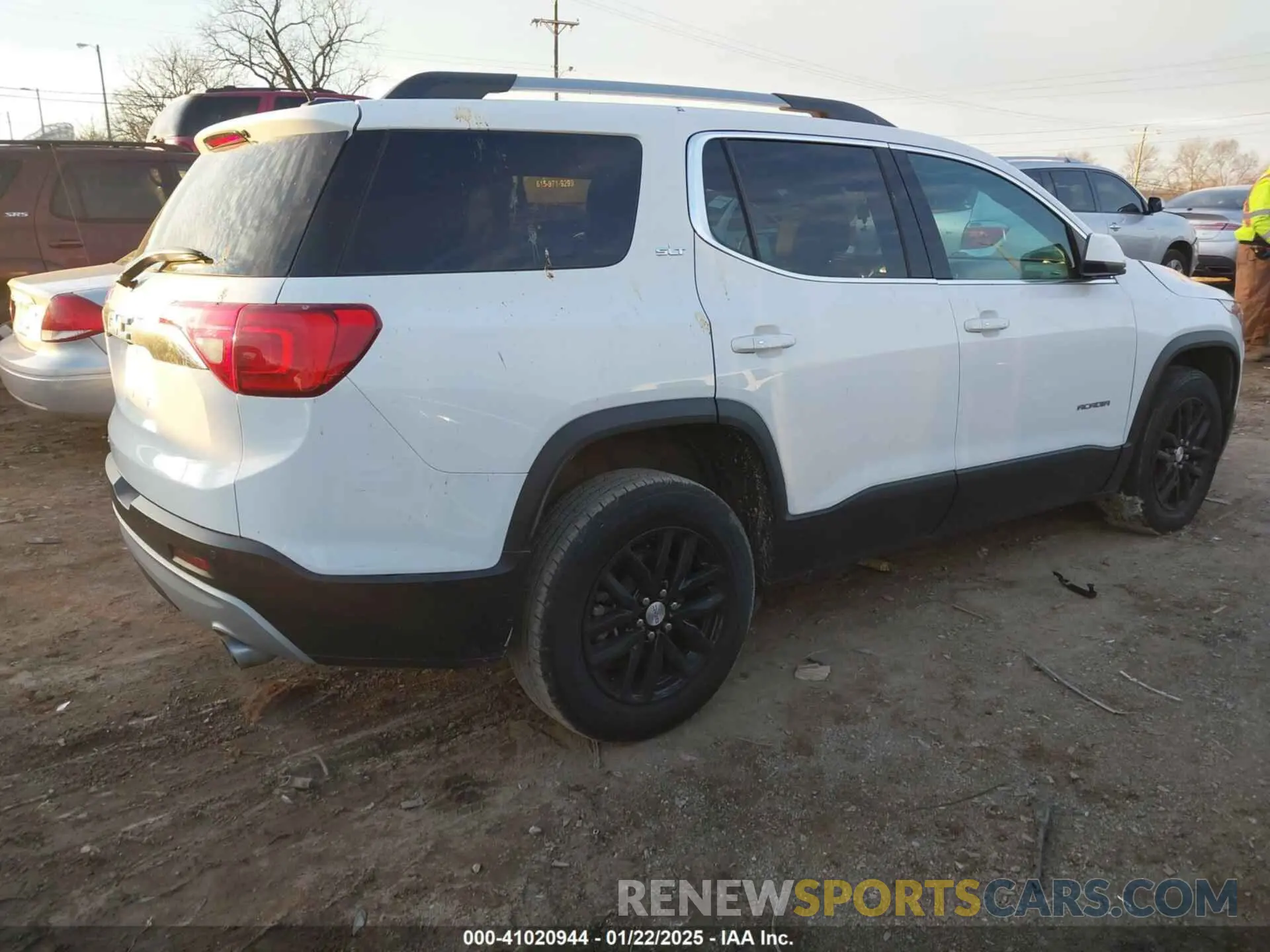 4 Photograph of a damaged car 1GKKNMLS6KZ210684 GMC ACADIA 2019