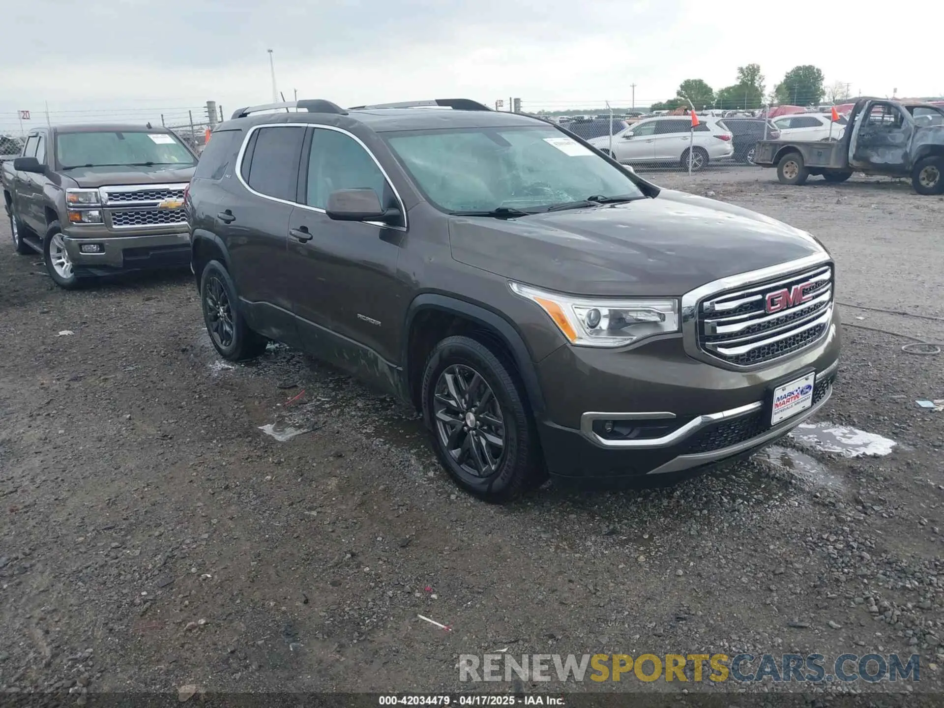 1 Photograph of a damaged car 1GKKNMLS6KZ220812 GMC ACADIA 2019