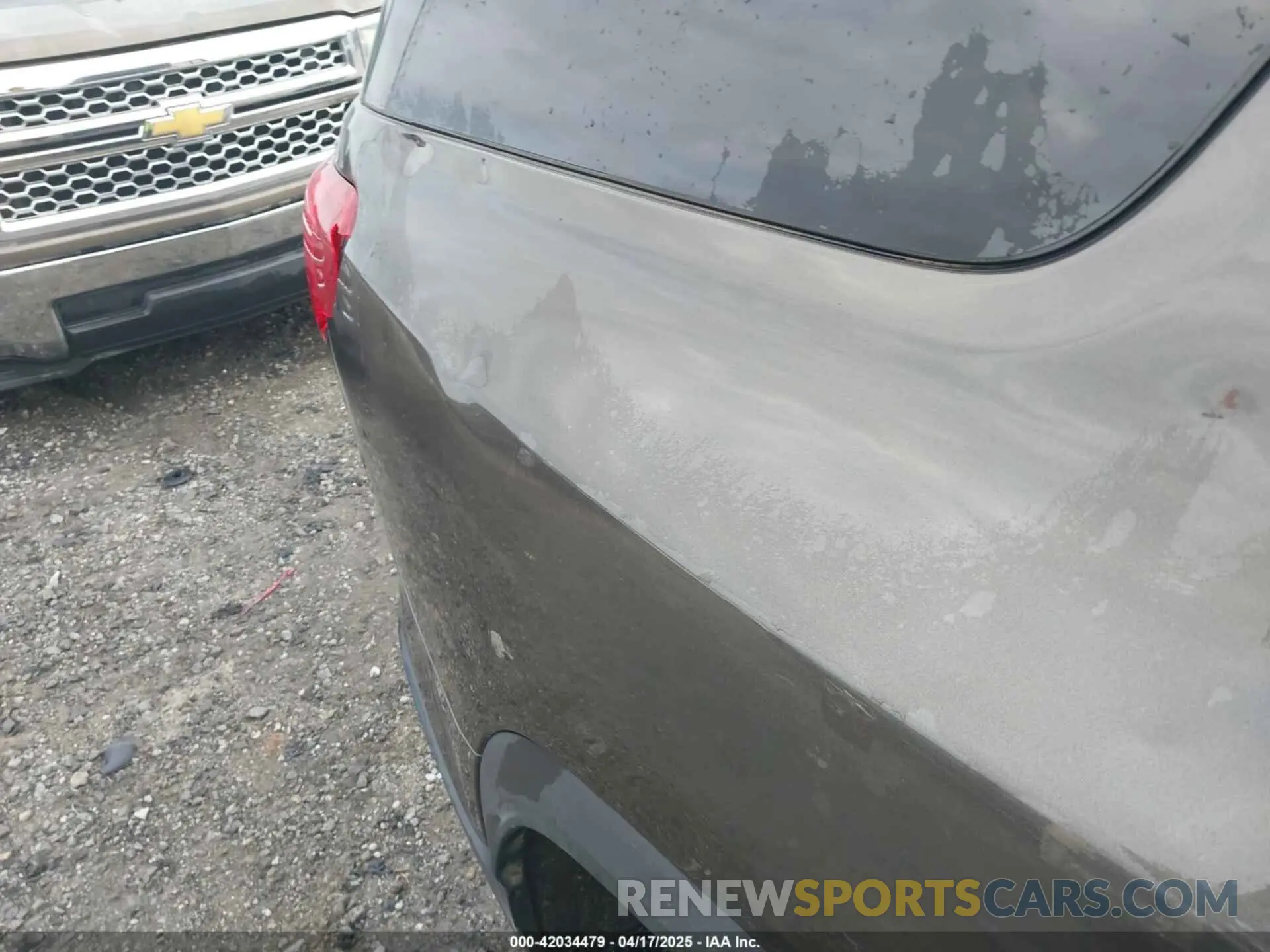 14 Photograph of a damaged car 1GKKNMLS6KZ220812 GMC ACADIA 2019