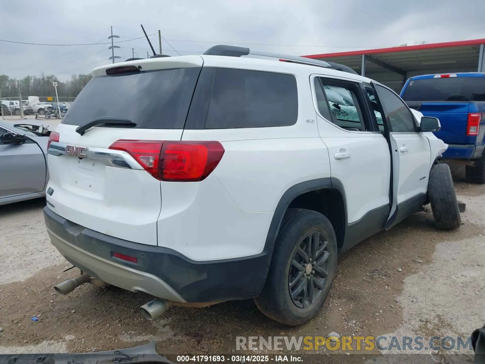 4 Photograph of a damaged car 1GKKNMLS6KZ256712 GMC ACADIA 2019