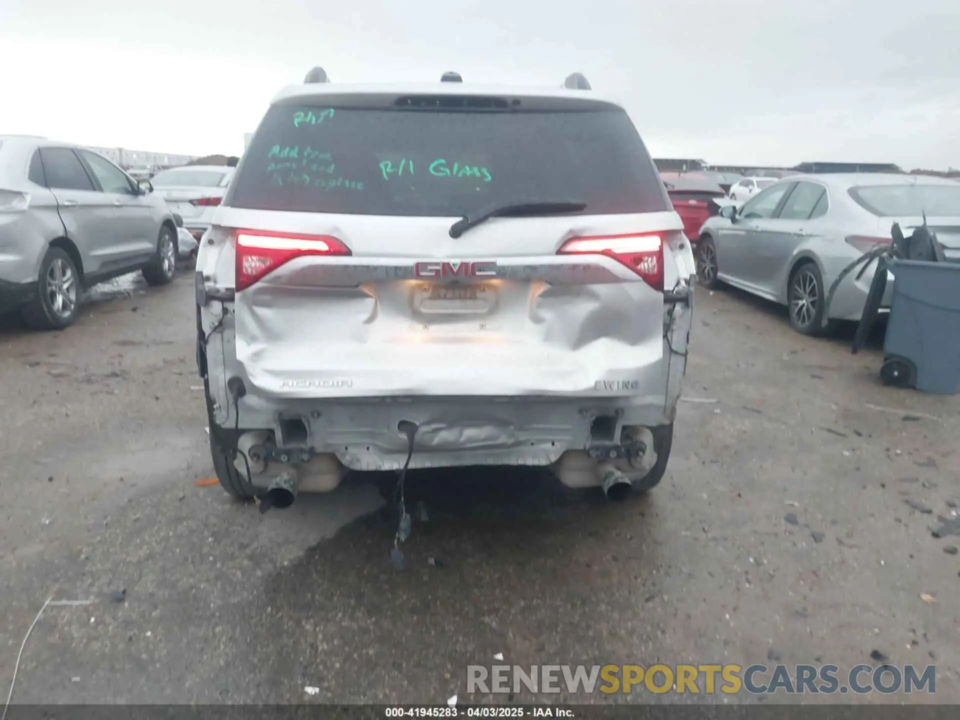 16 Photograph of a damaged car 1GKKNMLS7KZ103644 GMC ACADIA 2019