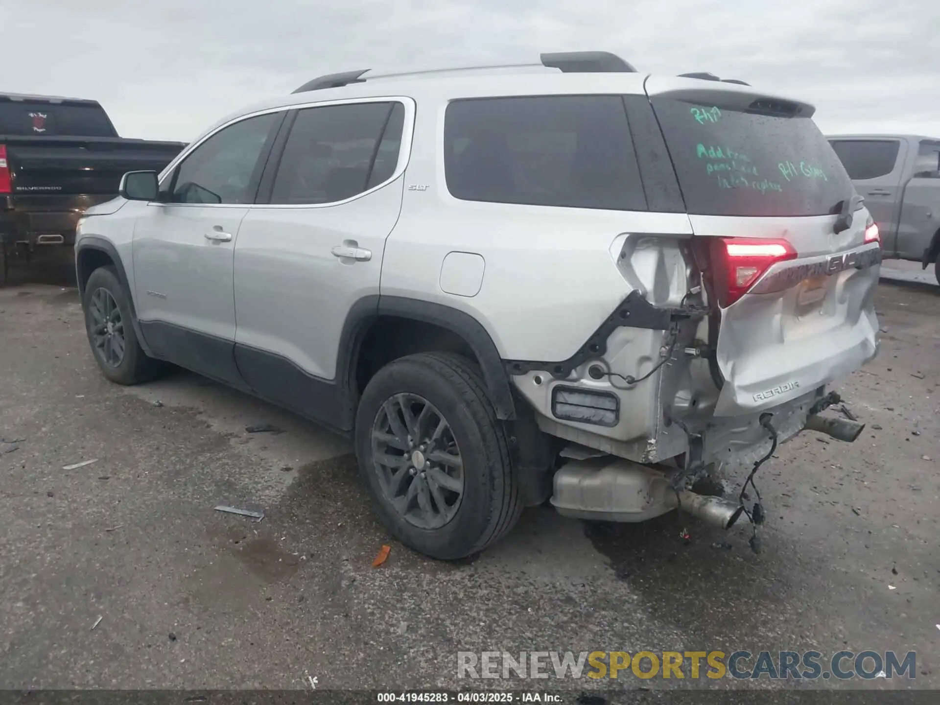 3 Photograph of a damaged car 1GKKNMLS7KZ103644 GMC ACADIA 2019