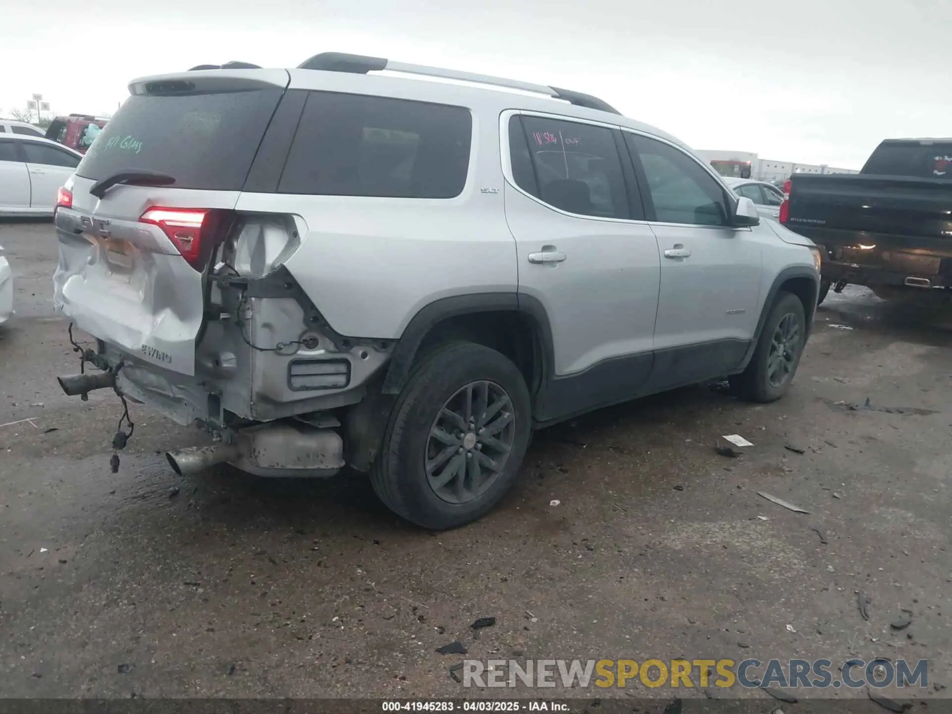 4 Photograph of a damaged car 1GKKNMLS7KZ103644 GMC ACADIA 2019
