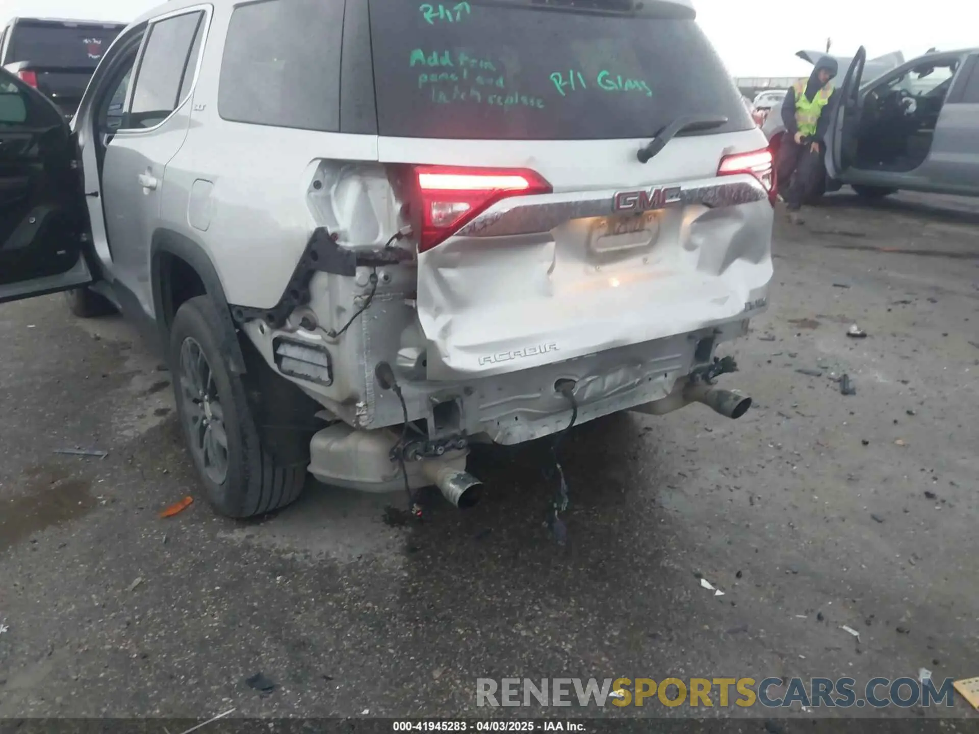 6 Photograph of a damaged car 1GKKNMLS7KZ103644 GMC ACADIA 2019