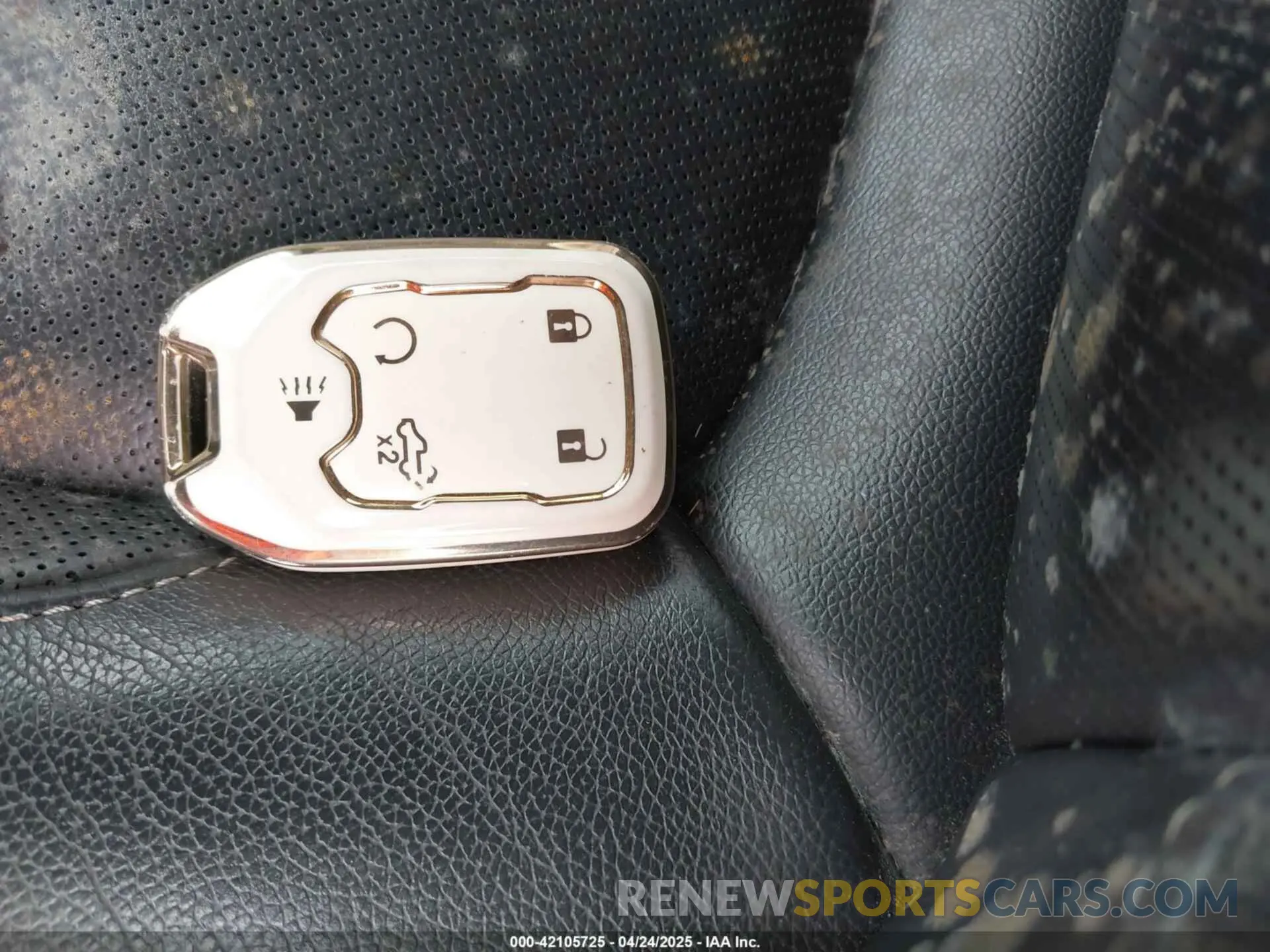 11 Photograph of a damaged car 1GKKNMLS7KZ185732 GMC ACADIA 2019