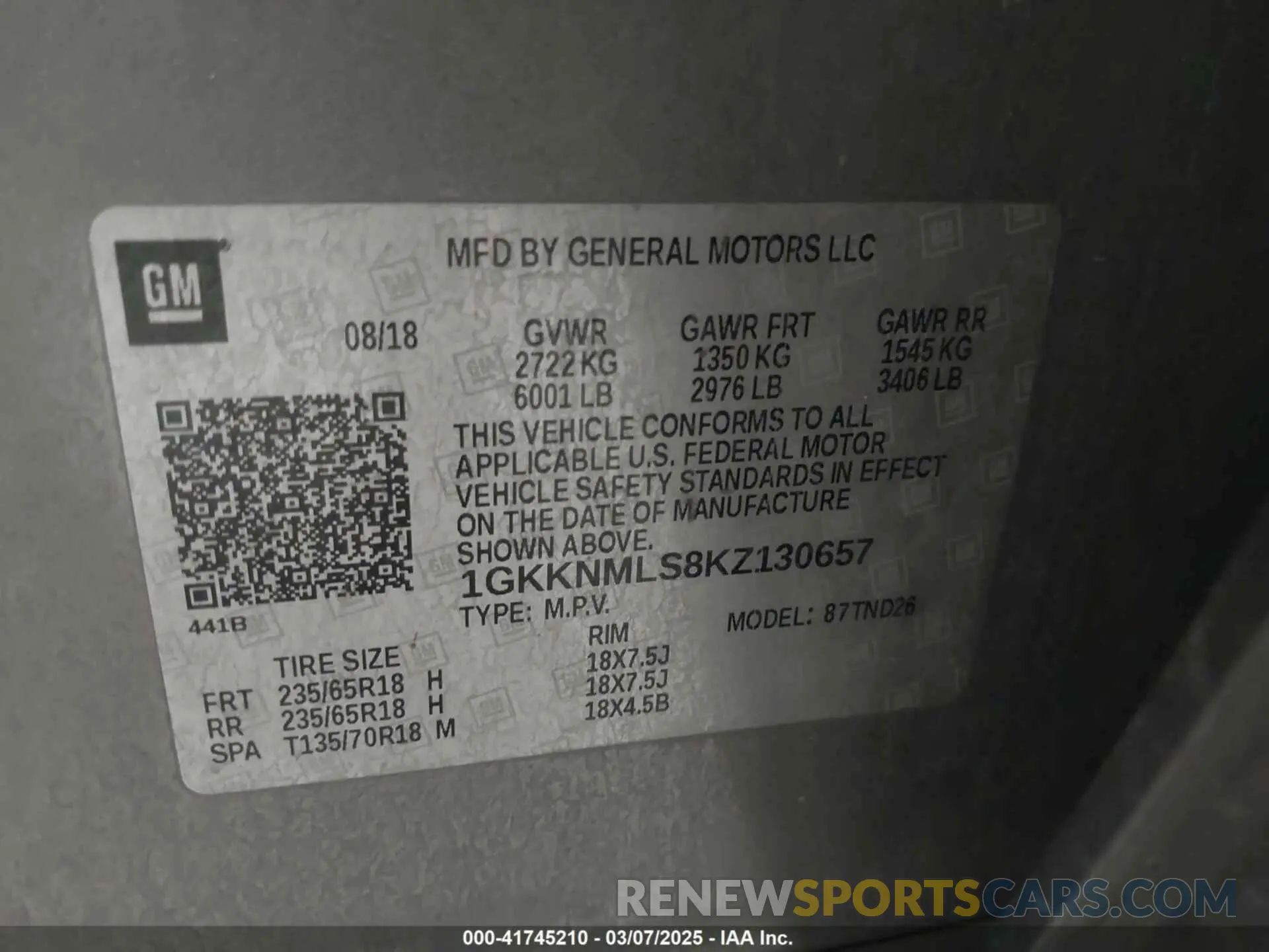 9 Photograph of a damaged car 1GKKNMLS8KZ130657 GMC ACADIA 2019