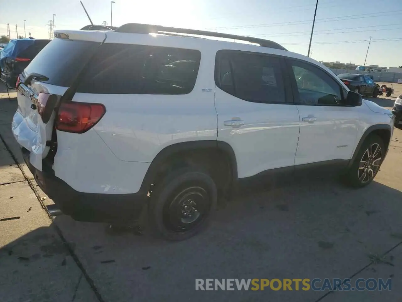 3 Photograph of a damaged car 1GKKNMLS8KZ271535 GMC ACADIA 2019
