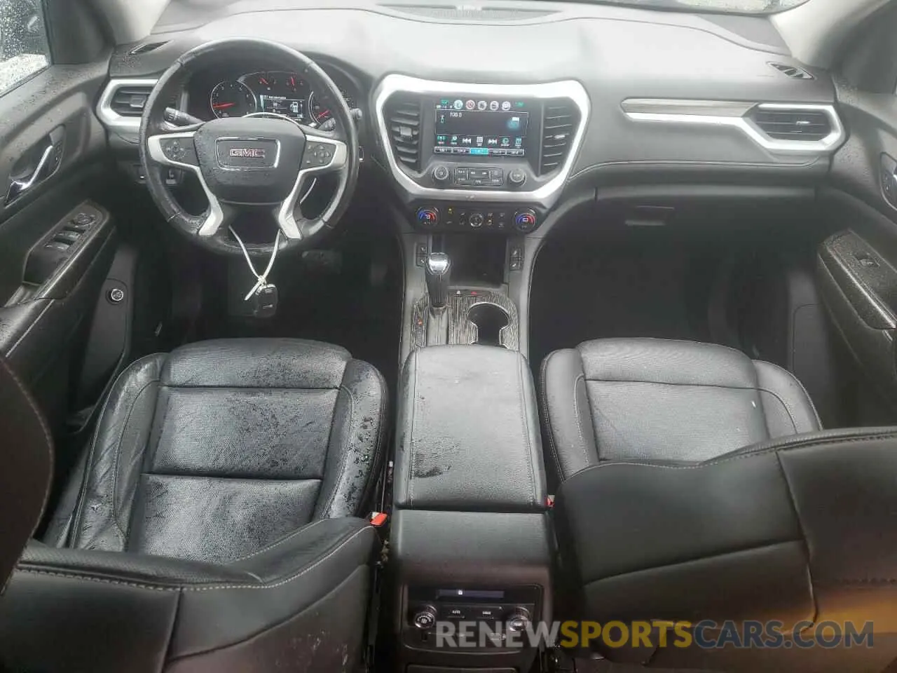 8 Photograph of a damaged car 1GKKNMLS9KZ131073 GMC ACADIA 2019