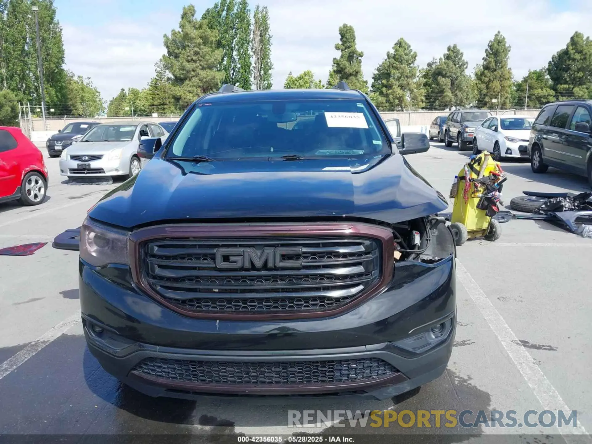 12 Photograph of a damaged car 1GKKNMLS9KZ183299 GMC ACADIA 2019